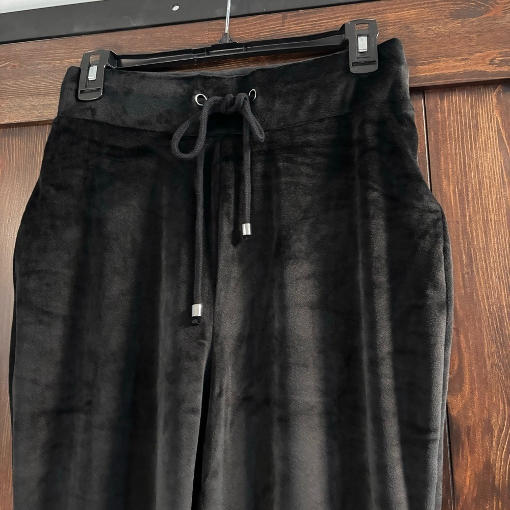 I.N.C. International Concepts Size M Black Velour High Rise Flare Leg Pants NWT - Picture 6 of 8